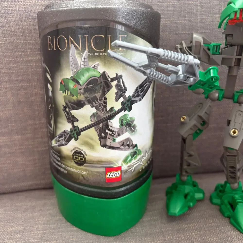 LEGO Bionicle Rahkshi Lerahk (8589) With Canister